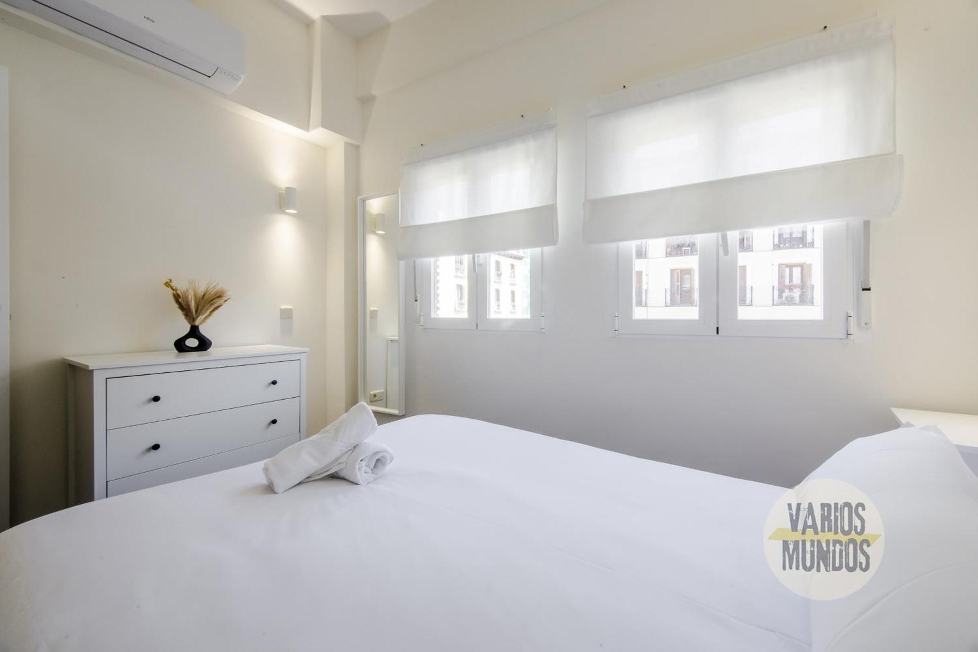 Confortable Apt Para 3 Pax A 1 Min De Gran Via Madrid Exterior foto